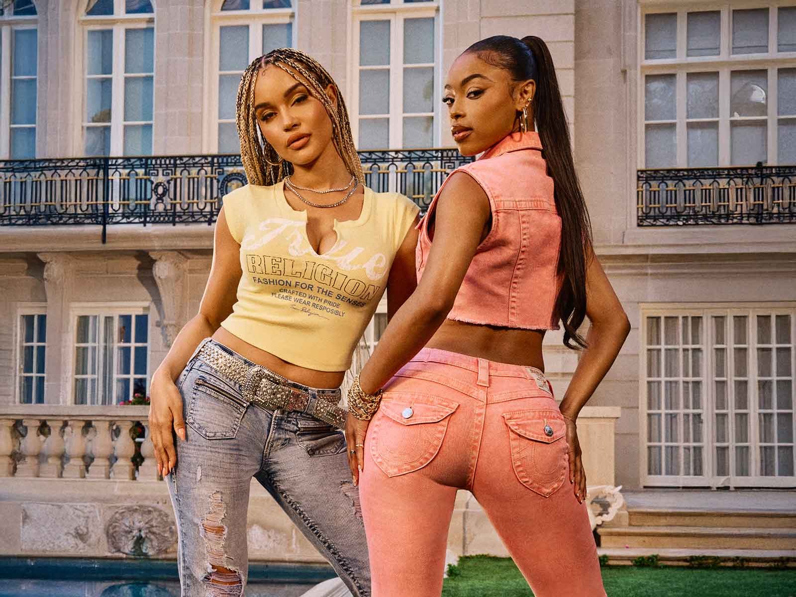 GEAR UP FOR GIRLS’ VACATION WITH THESE SUMMER VACATION FITS