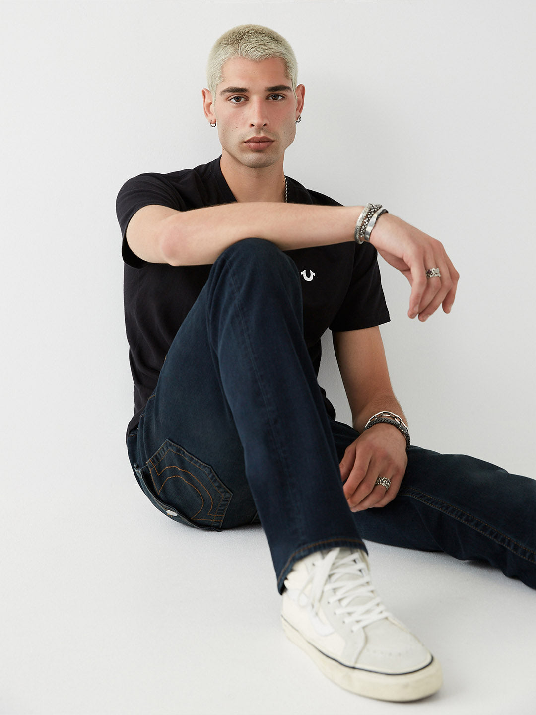 TRUE RELIGION Men RICKY SN Navy Blue Jeans