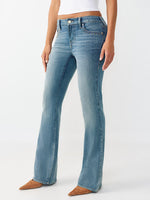 True Religion Women Blue Solid Bootcut Stretchable SN Becca Jeans