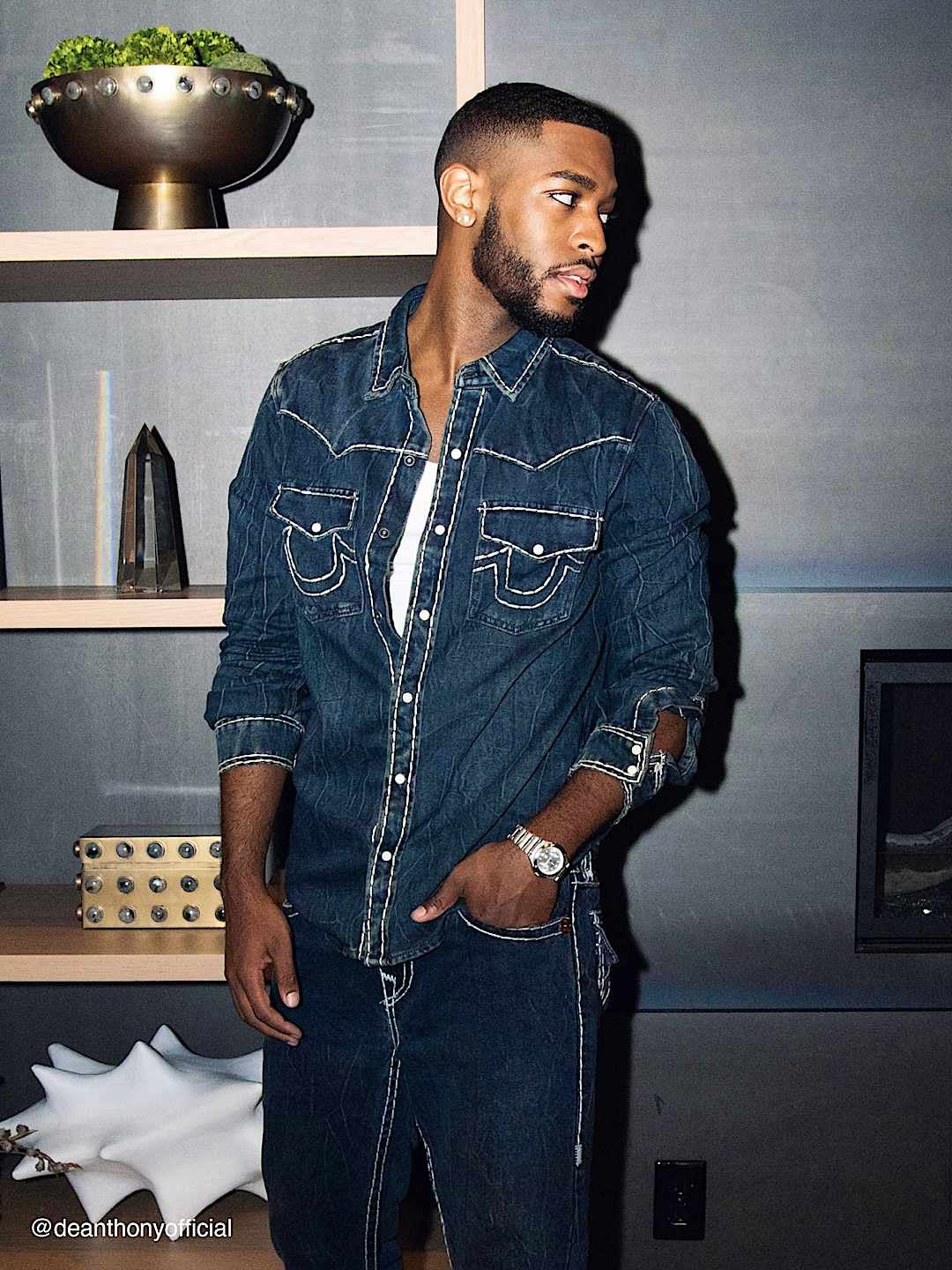 True Religion Men Blue Classic Point Collar Full Sleeves Contrast Stitching Denim Shirt