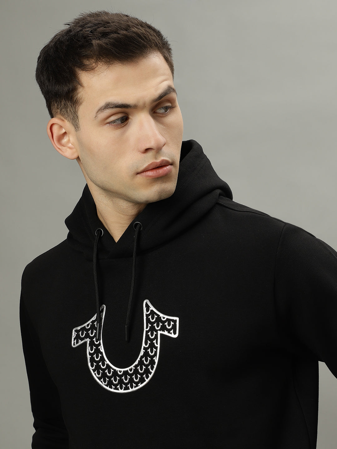Men black solid hooded long sleeves sweatshirt