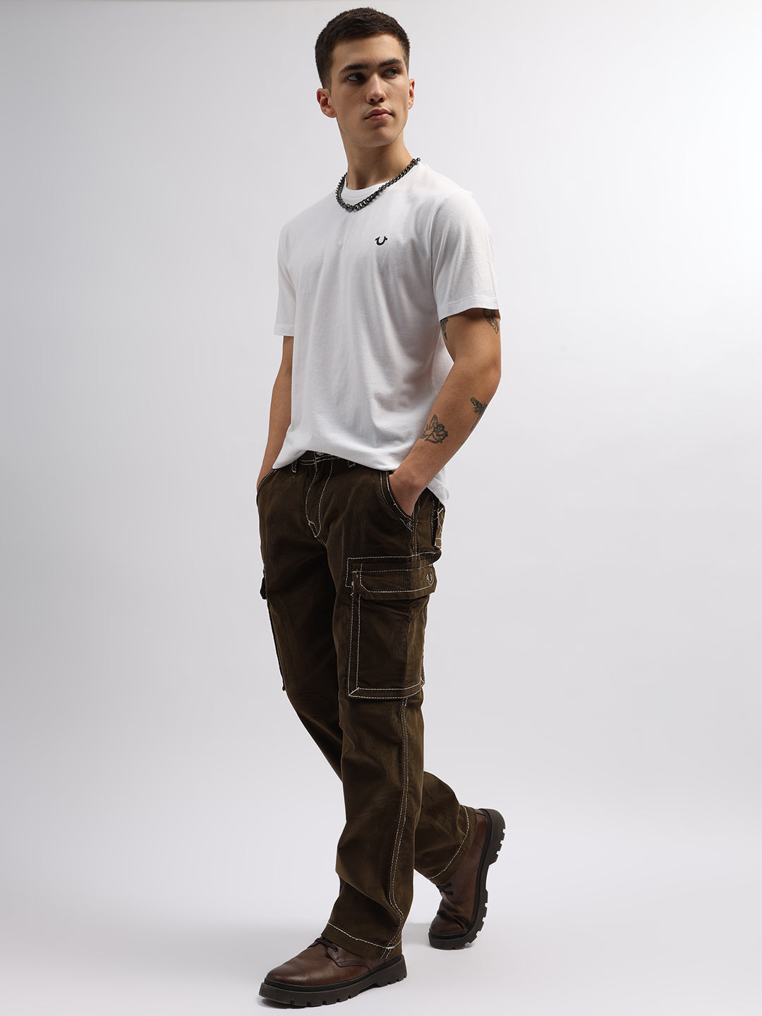True Religion Men Green Solid Oversized Mid-Rise Trouser