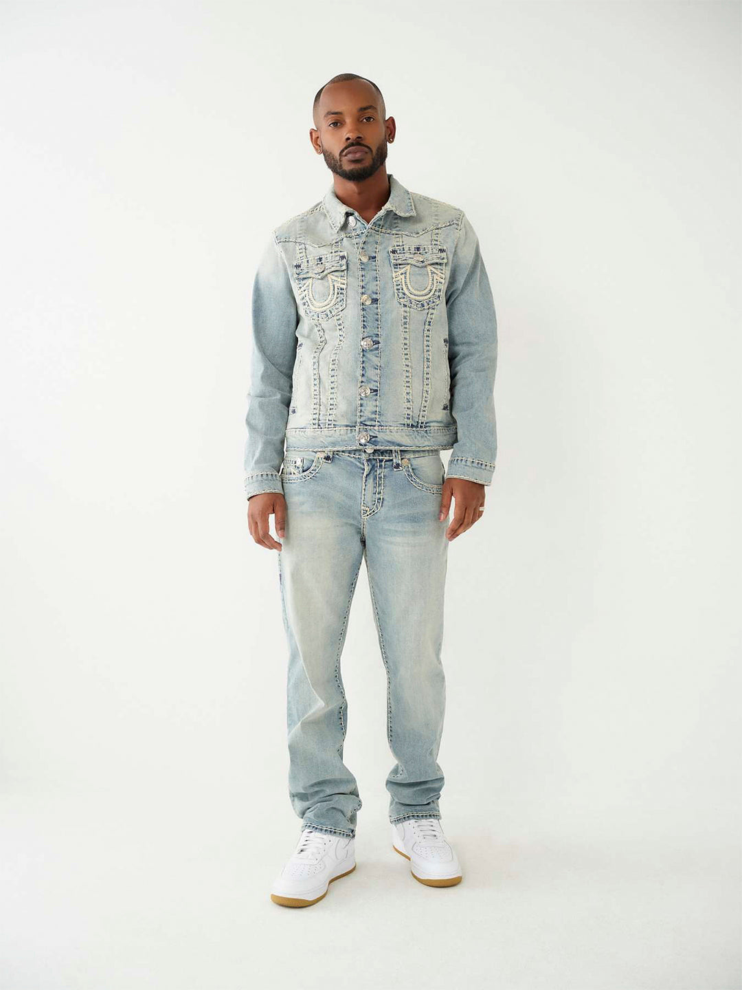True Religion Men ROPE STITCH Ricky Straight Fit Light Wash Jeans
