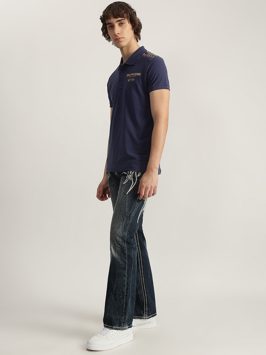 Men blue solid polo neck short sleeves tshirt