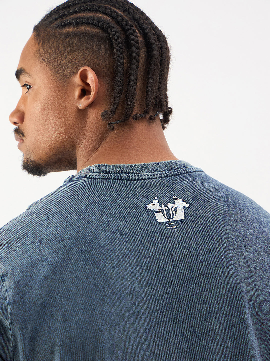 TRUE RELIGION Men Blue Printed Regular Fit Denim T Shirt