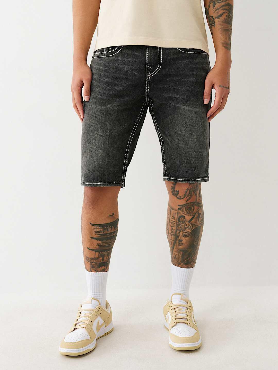 Men black straight fit washed big t ricky shorts