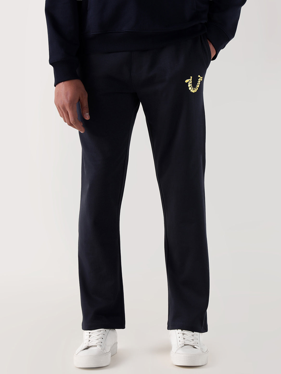 Men navy blue relaxed fit sweatpant
