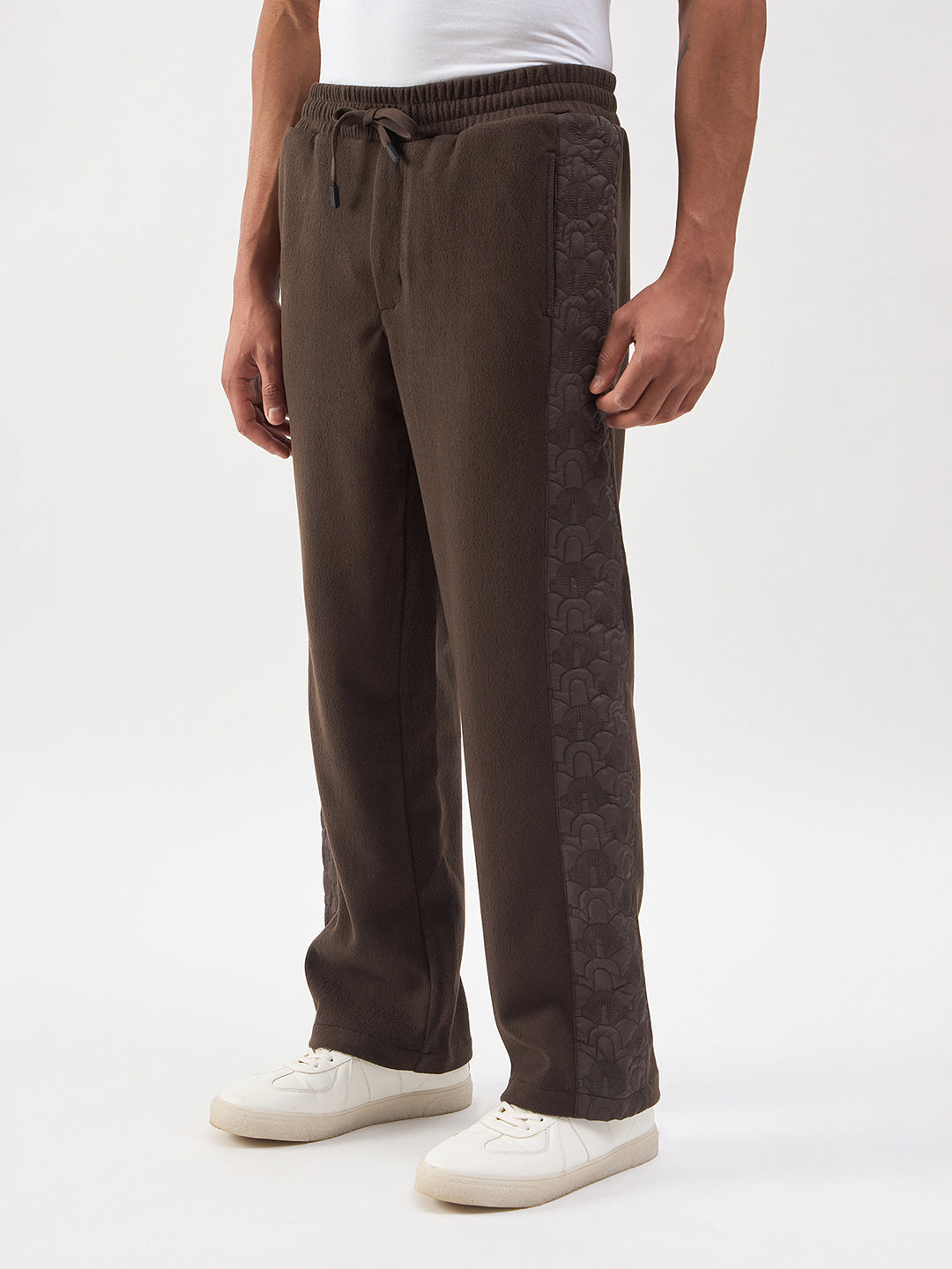 Men brown quilting relaxed fit sweatpant