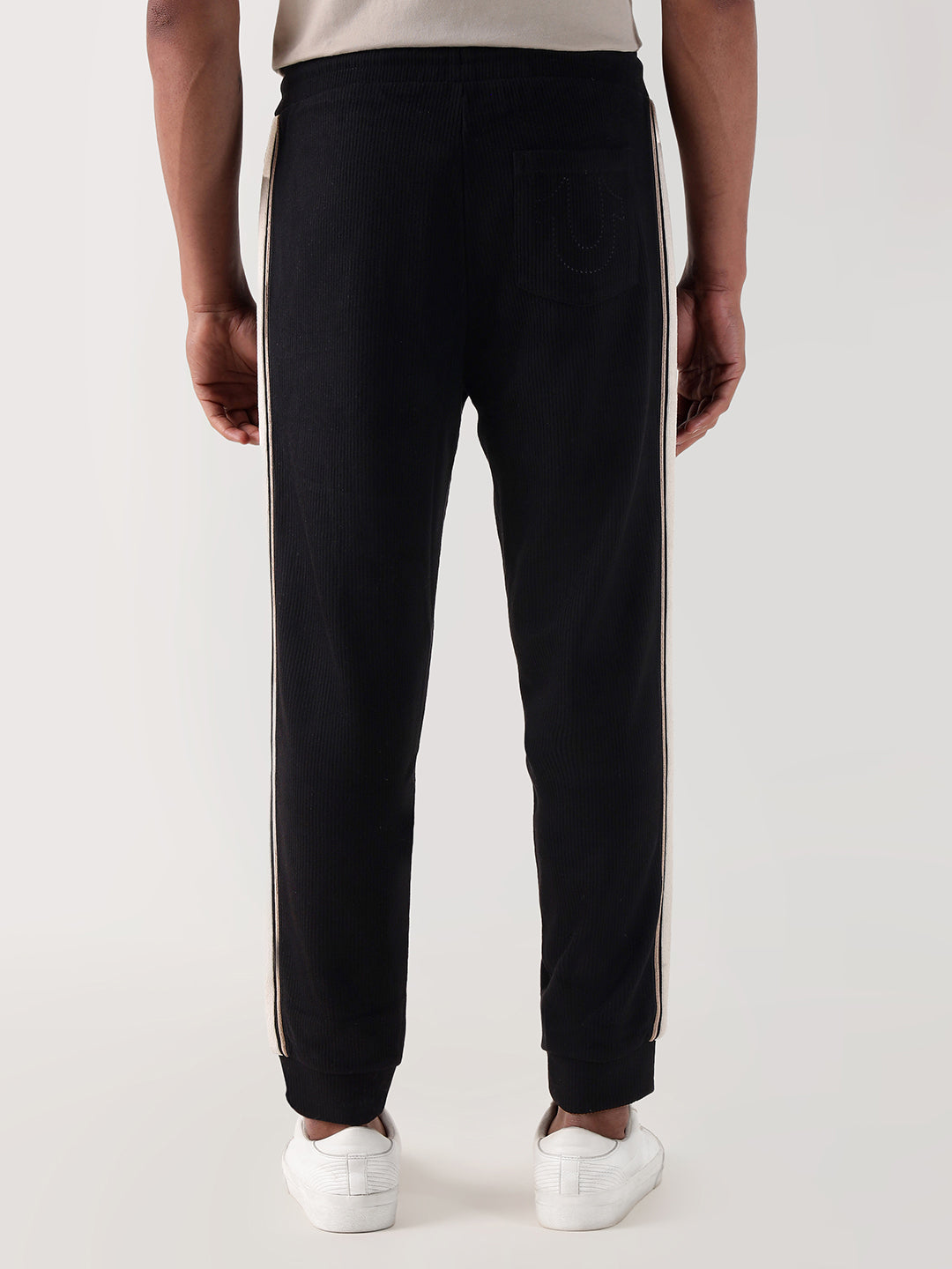 Men black relaxed fit sweatpant