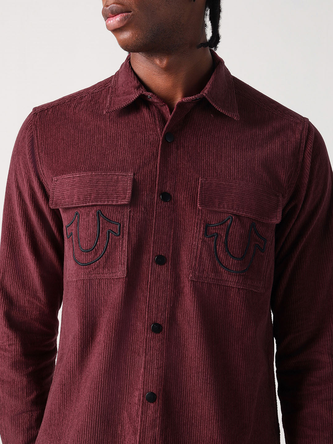 Men red solid collar shirt