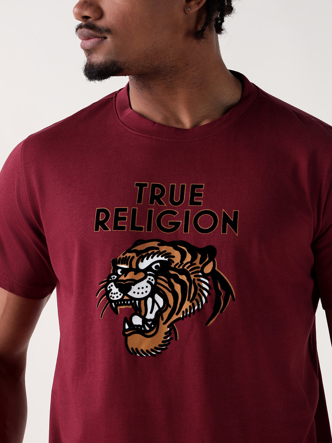 TRUE RELIGION Men Maroon Logo Round Neck Regular Fit T Shirt