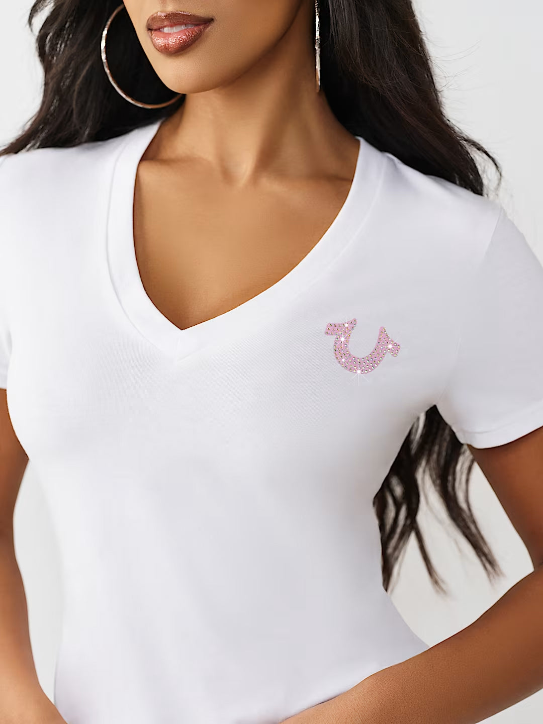 Women white embellished slim fit t-shirt
