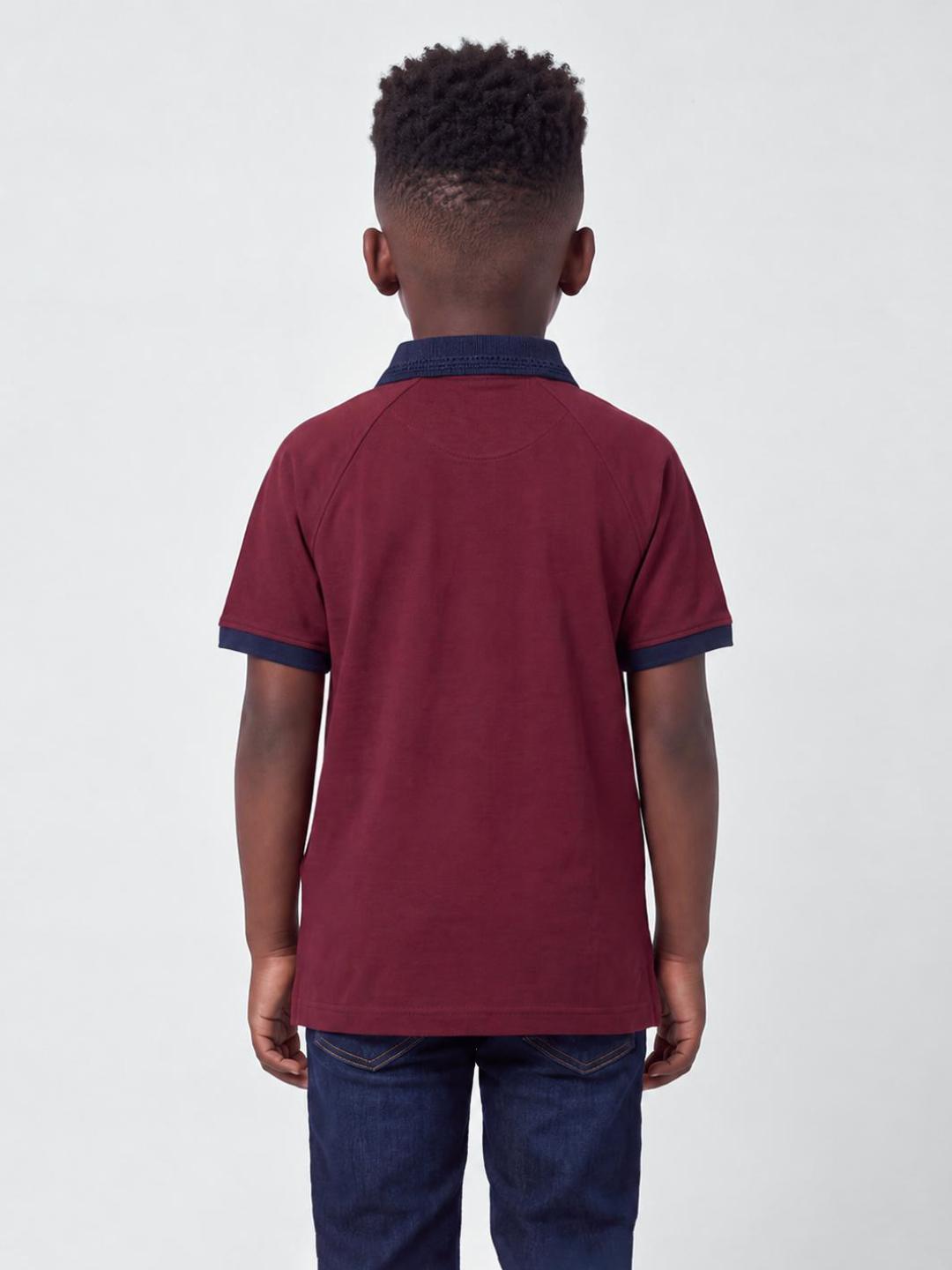 Boys red solid regular fit cotton polo t-shirt