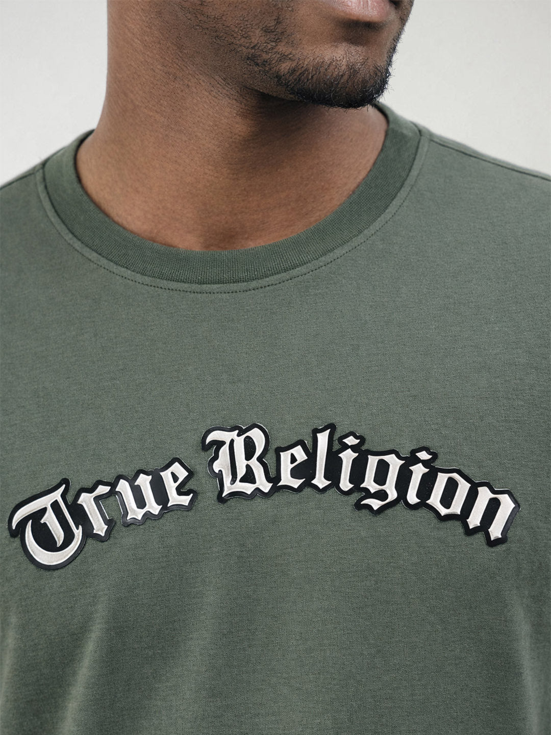 Men green solid regular fit t-shirt