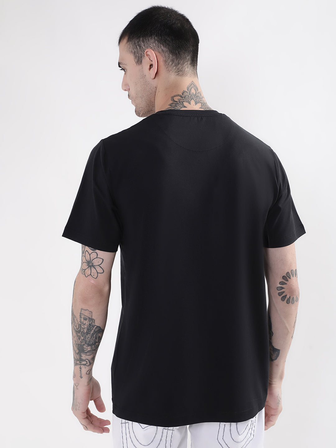 Black graphic logo regular fit tshirt