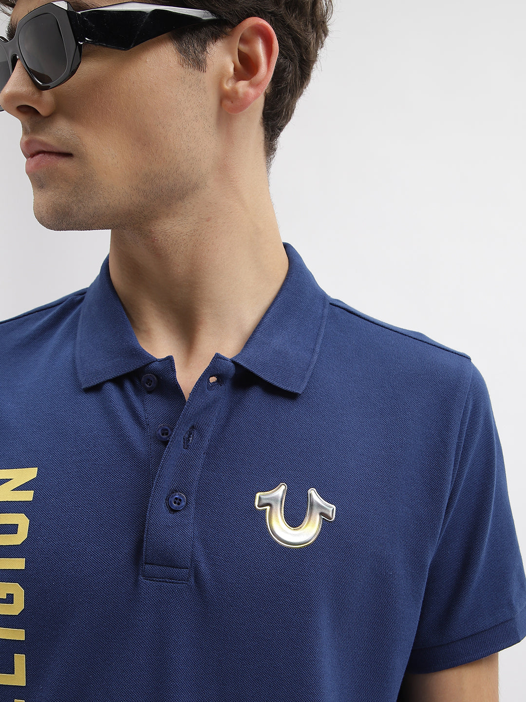 Men blue printed polo collar short sleeves tshirt