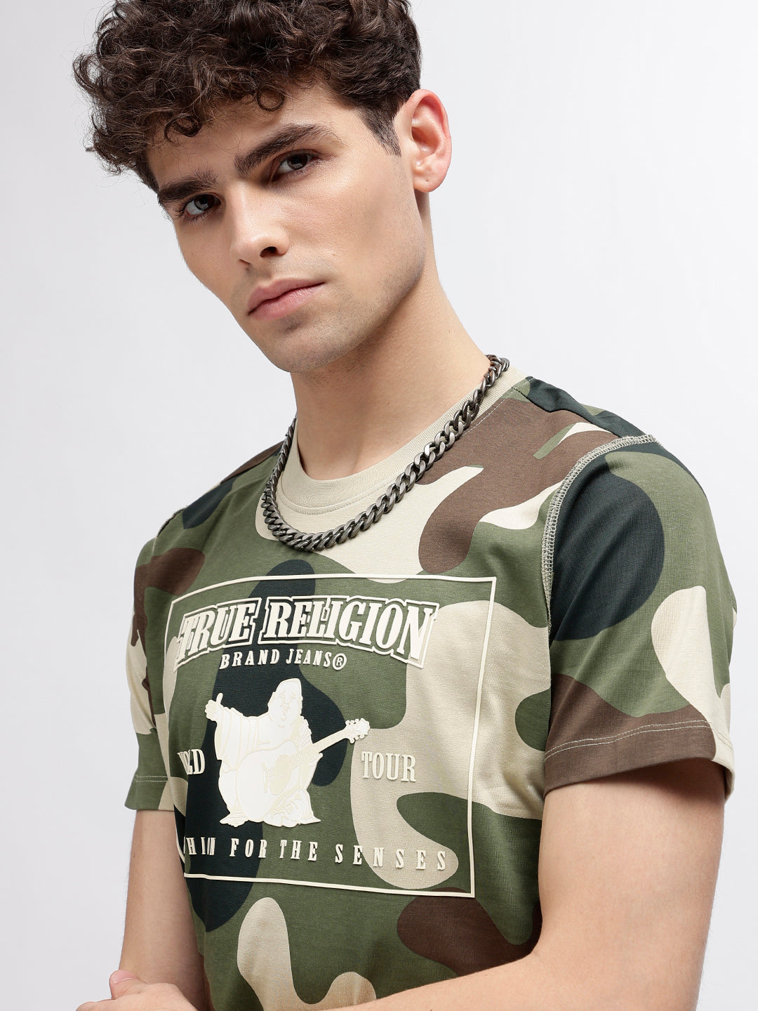 Men green printed round neck short sleeves tshirt