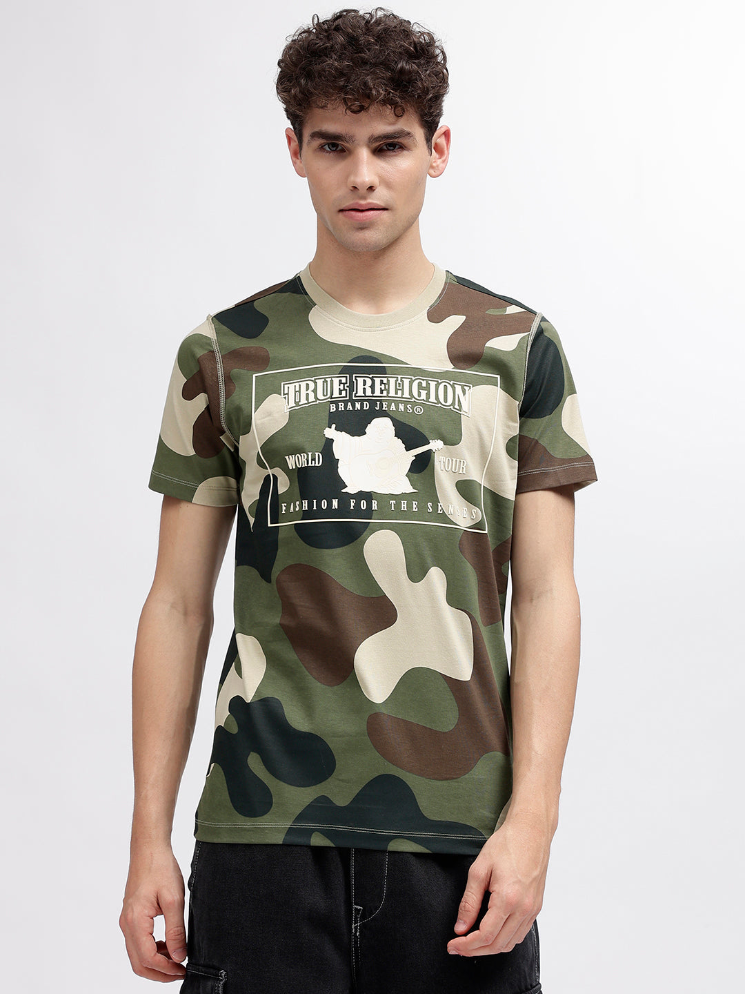 Men green printed round neck short sleeves tshirt