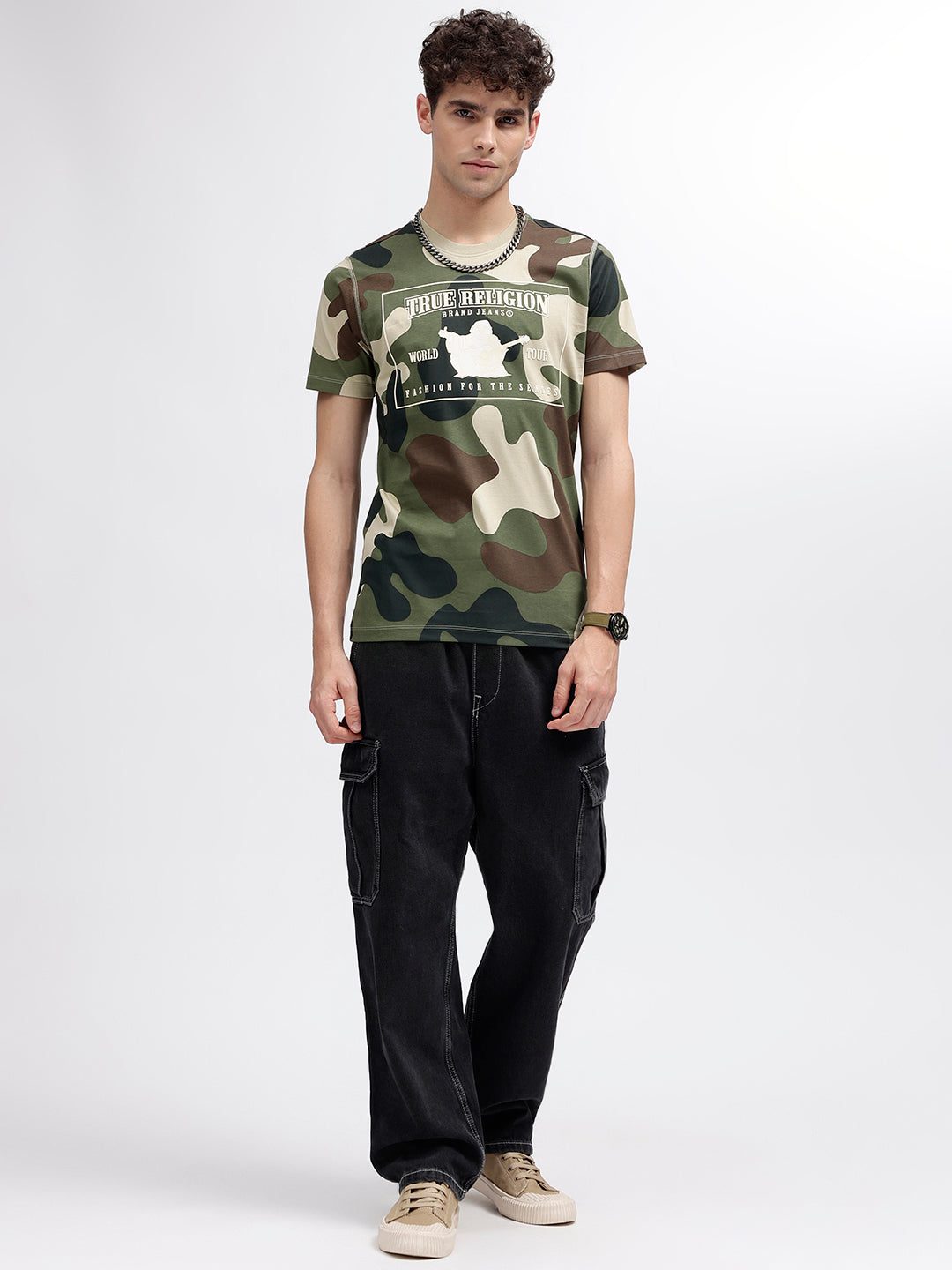 Men green printed round neck short sleeves tshirt