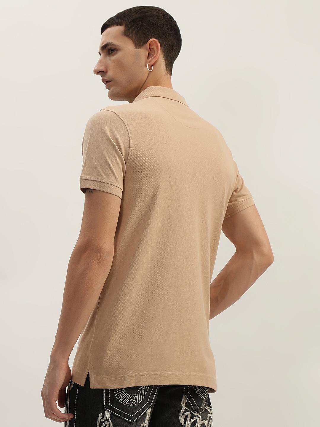 Men beige solid polo collar short sleeves polo tshirt