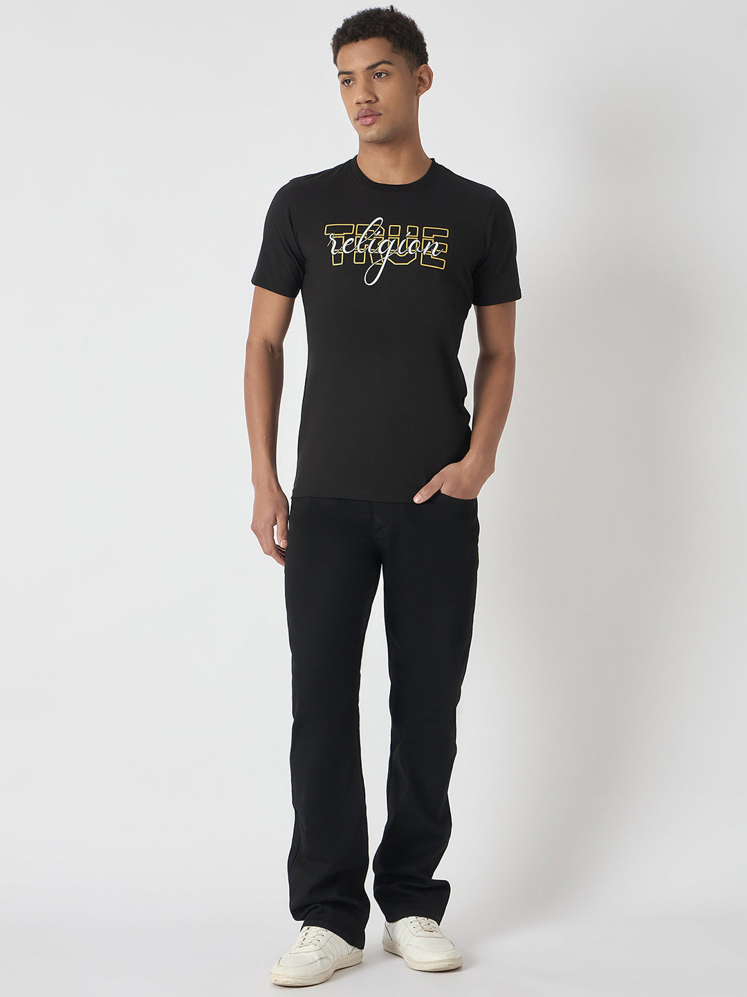 Men black printed round neck short sleeves tshirt