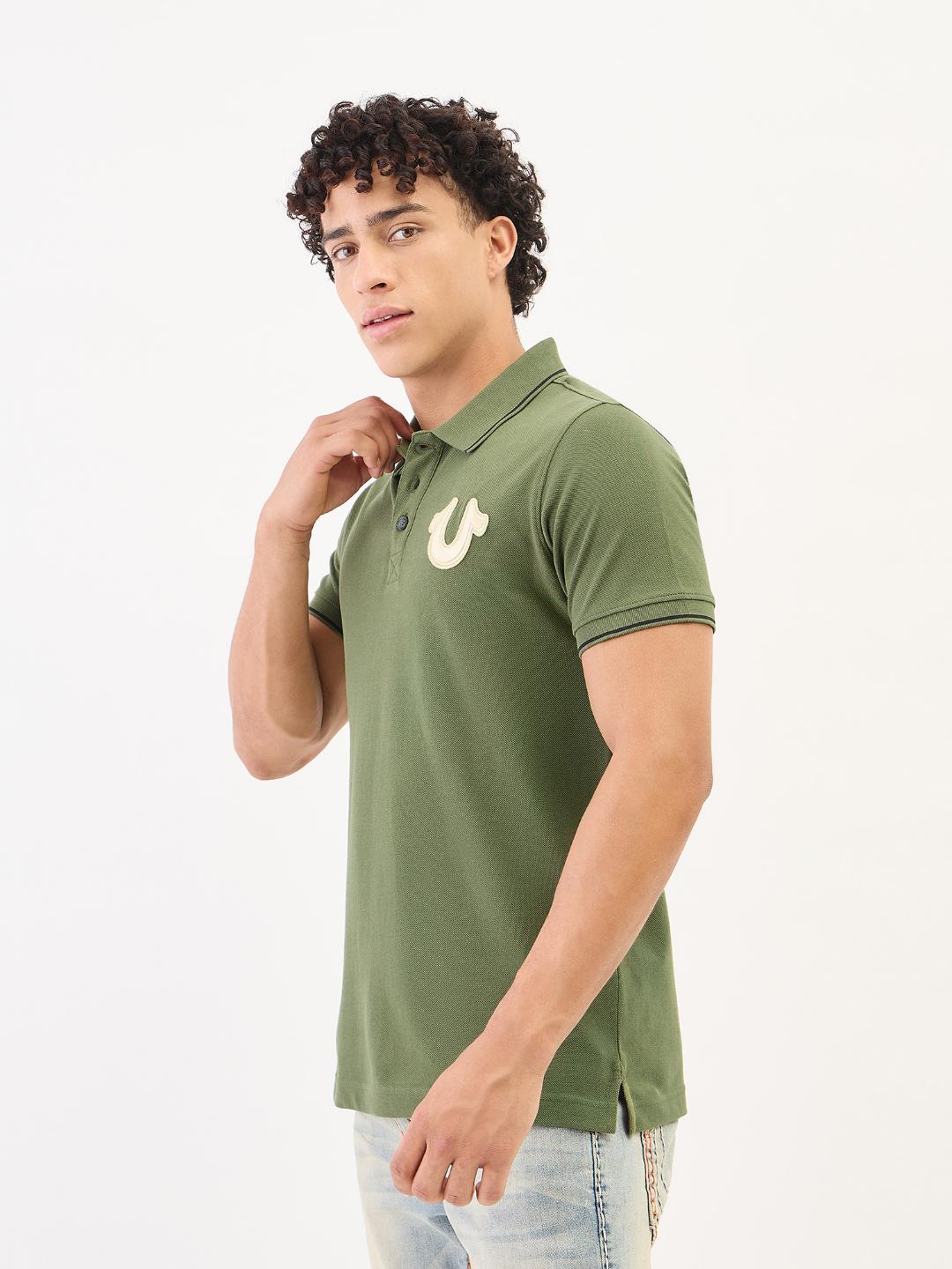 Men green solid polo tshirt