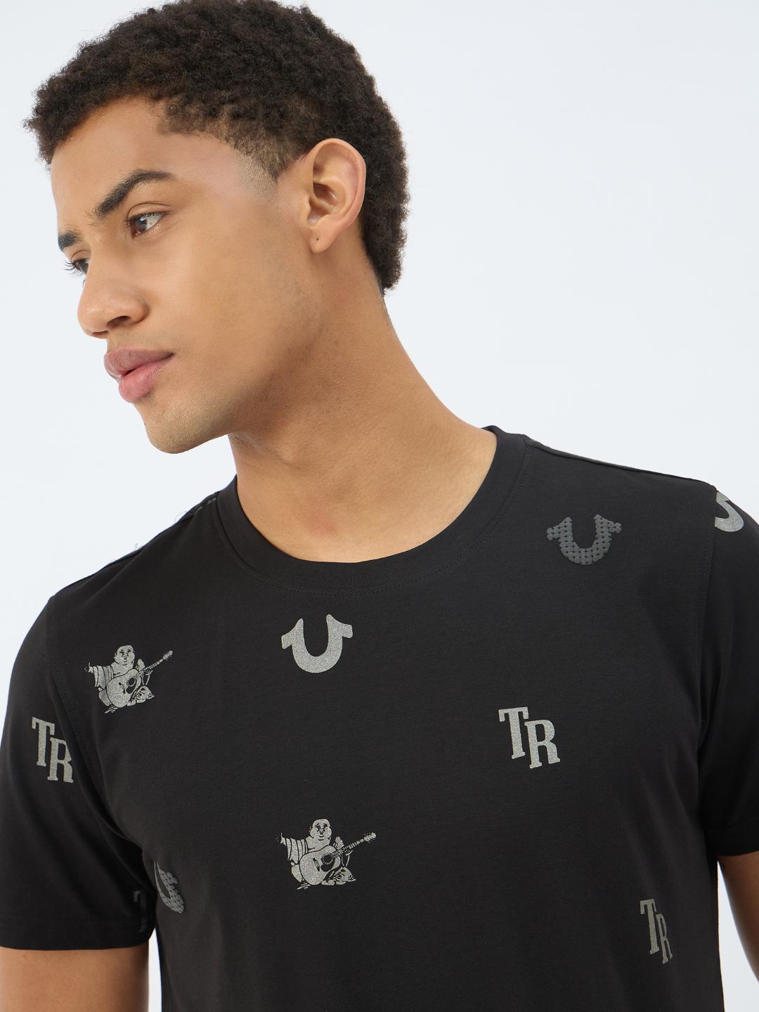 Men black solid round neck tshirt