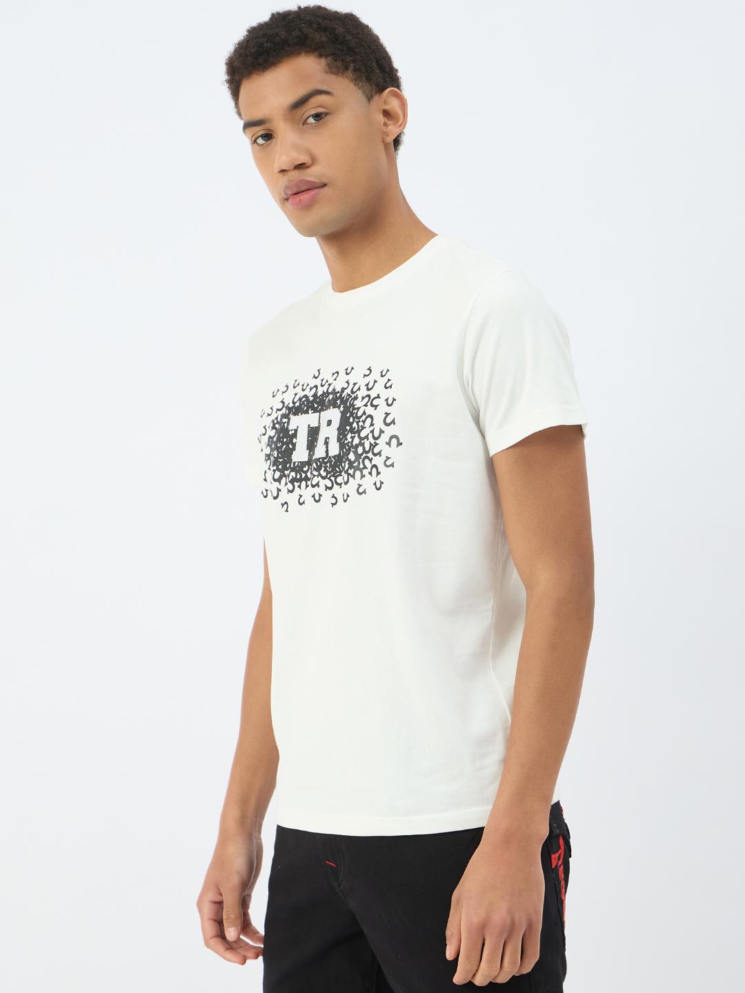 Men cream solid round neck tshirt