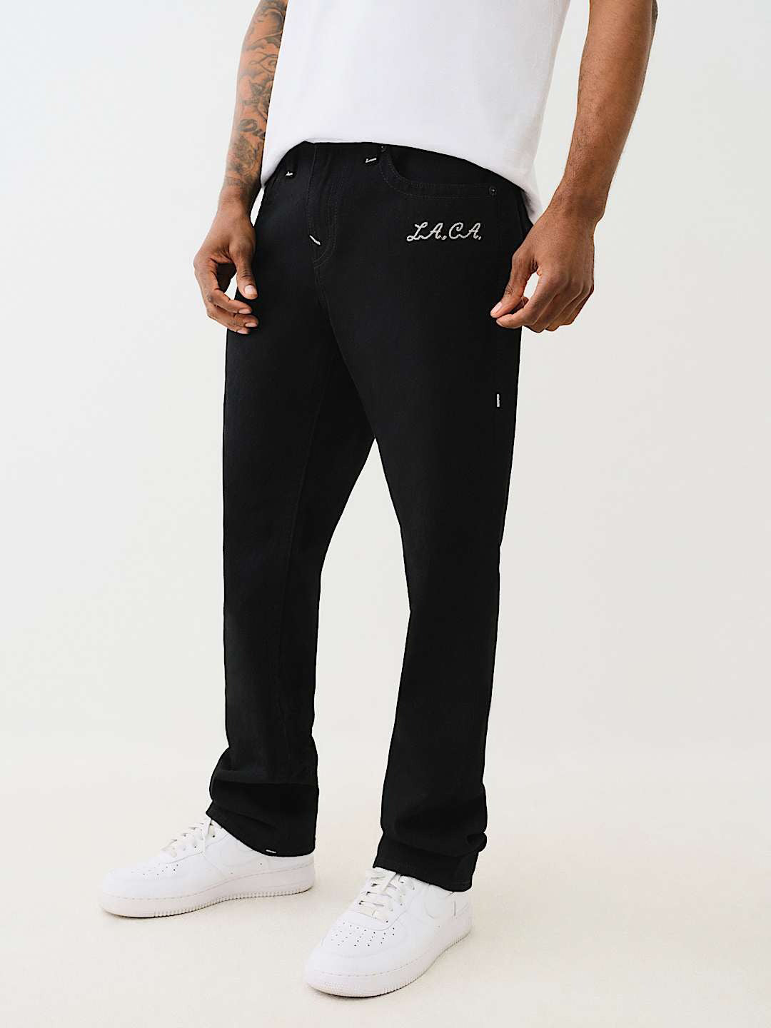 True Religion Sn Ricky Straight Fit Black Mid Rise Solid Jeans