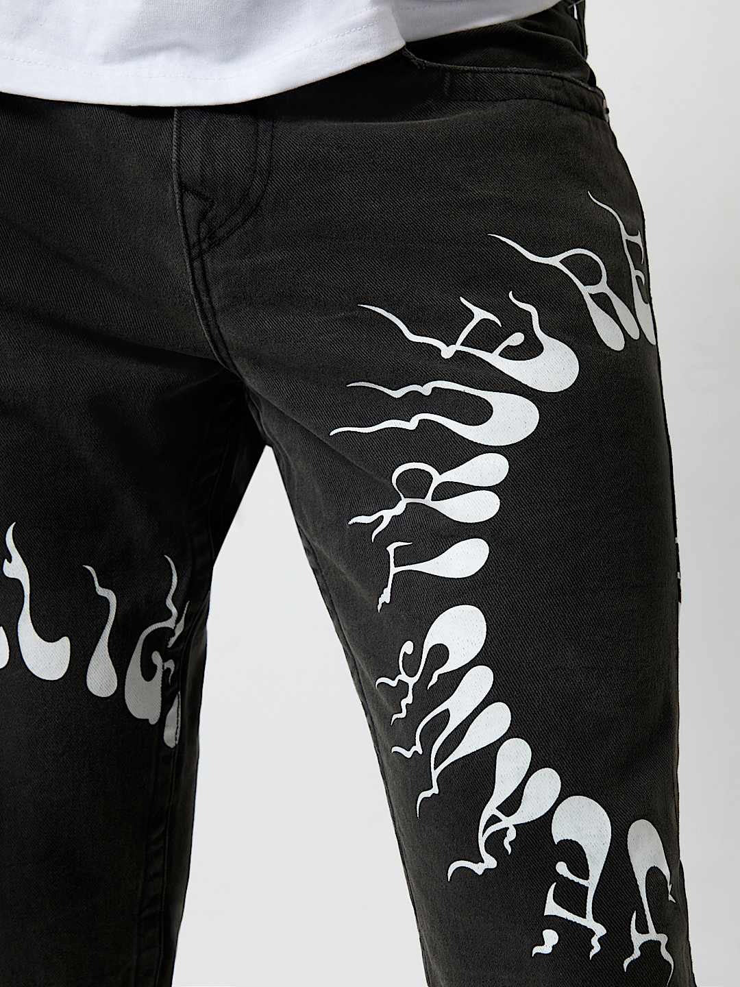 True Religion Sn Rocco Slim Fit Black Mid Rise Printed Jeans