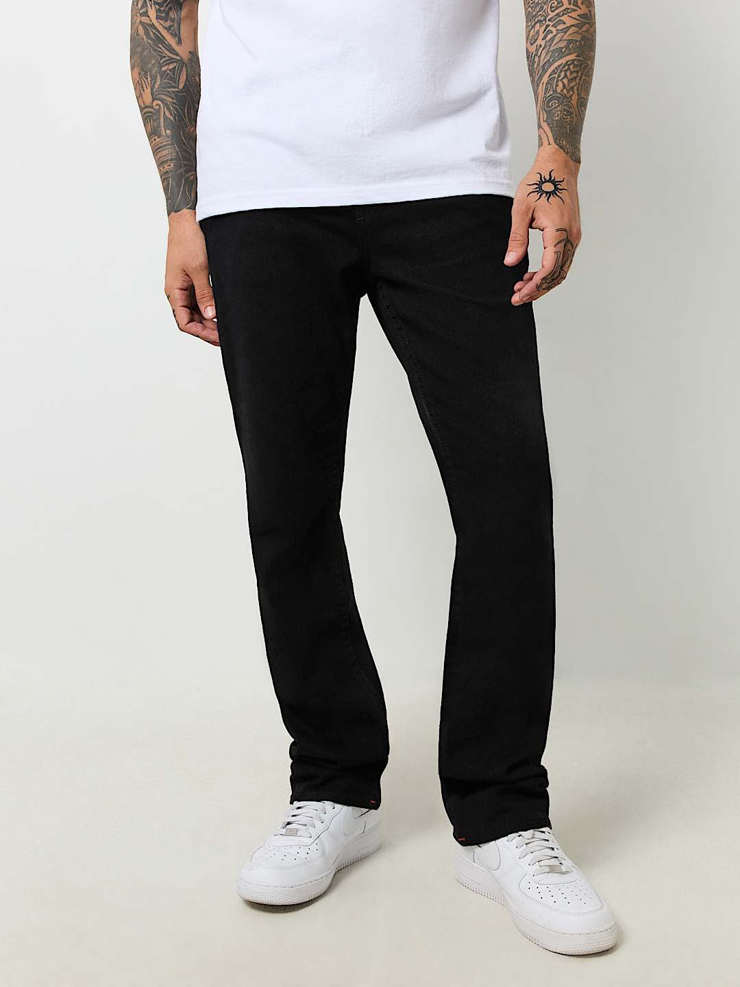 True Religion Sn Ricky Straight Fit Black Mid Rise Washed Jeans