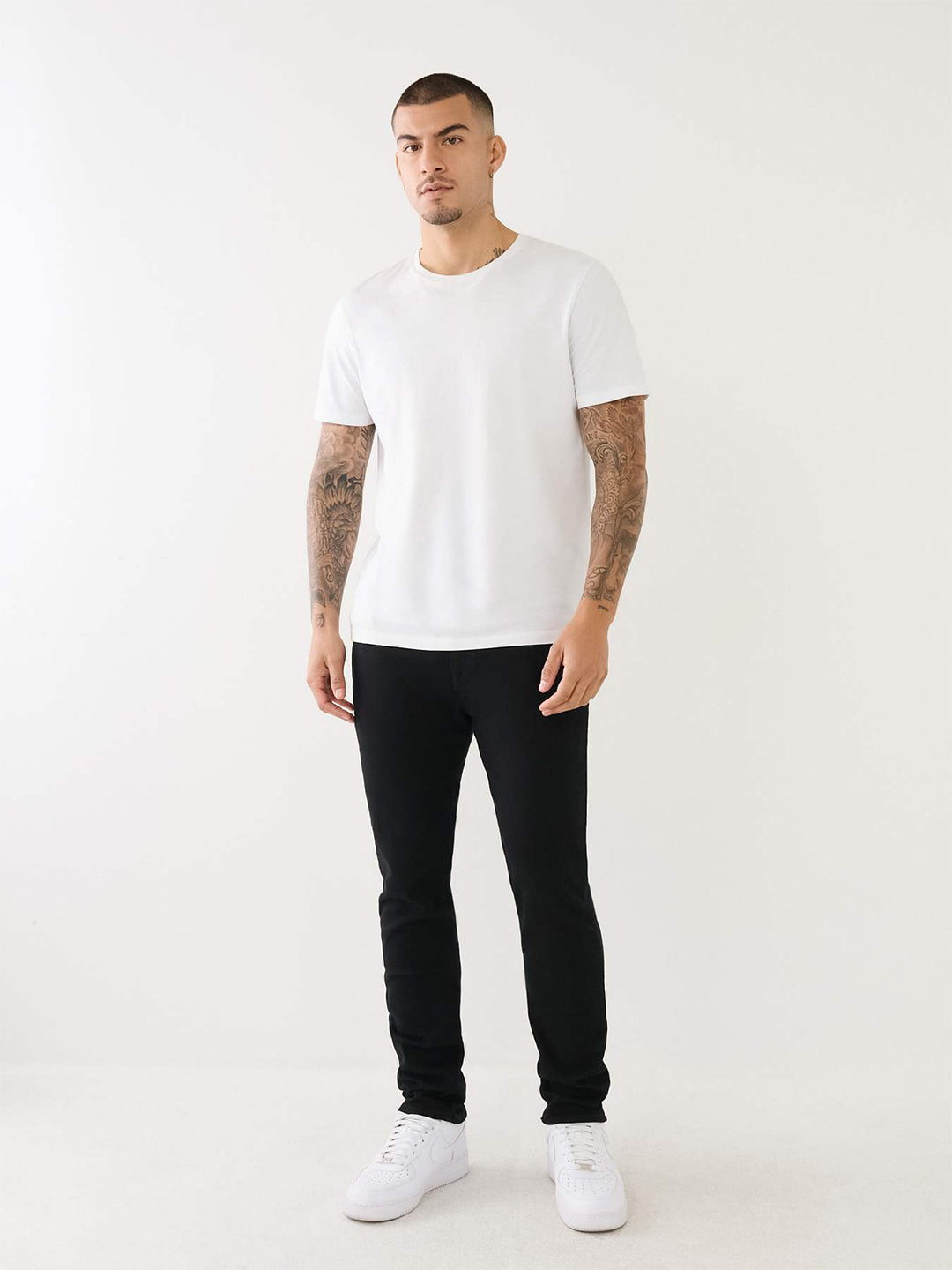 True Religion Sn Rocco Slim Fit Black Mid Rise Solid Jeans