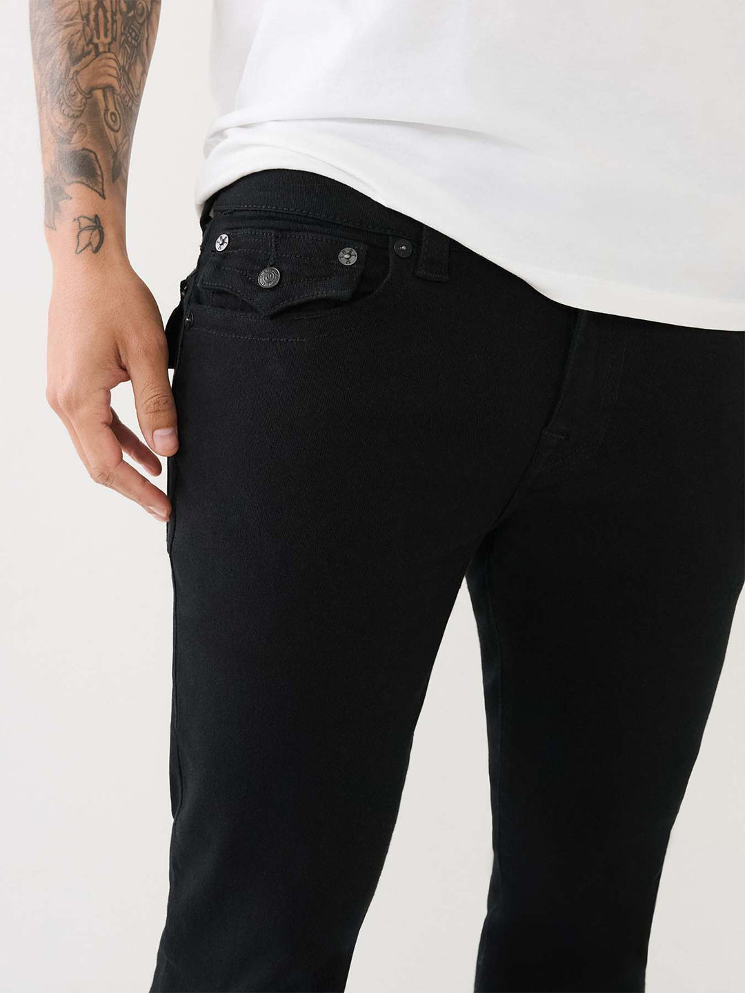 True Religion Sn Rocco Slim Fit Black Mid Rise Solid Jeans