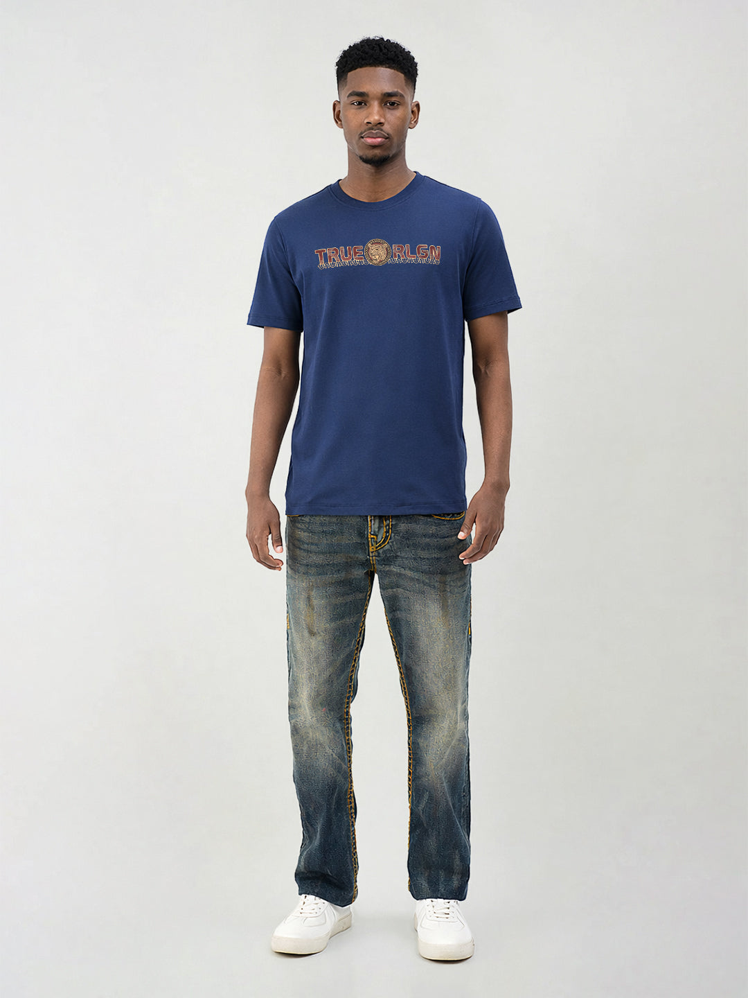 Men blue solid regular fit pure cotton t-shirt