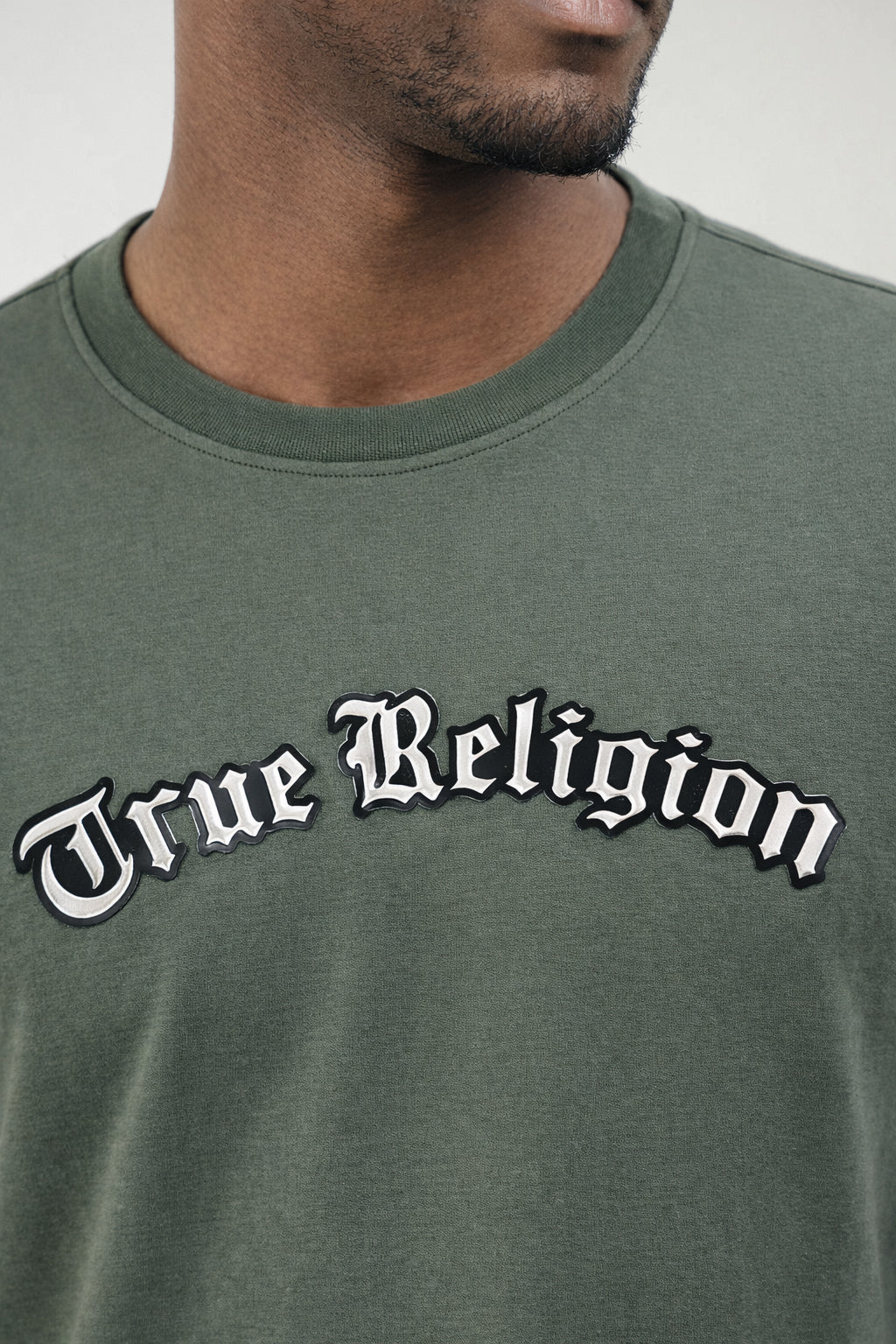 True Religion Men Green Solid Regular Fit T-Shirt